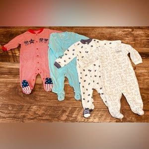 Carter’s infant sleepers 6m boys footie jammies bears football USA lot of 4